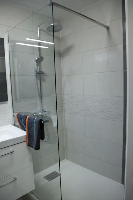 ניס Stylish Studio In Only 50 Meters From Beach ! מראה חיצוני תמונה